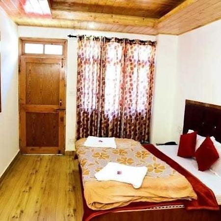 Himalayan Palace Hotel Manali  Exterior photo